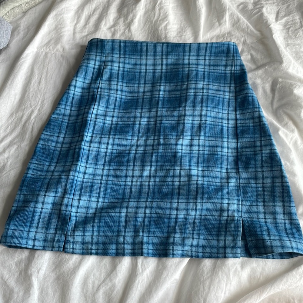 -brand new.        -plaid.        -discontinued.